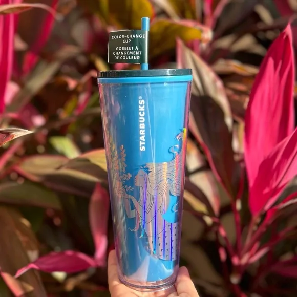 New Srarbucks 2021 Holiday Blue Color Changing Mermaid Tumbler